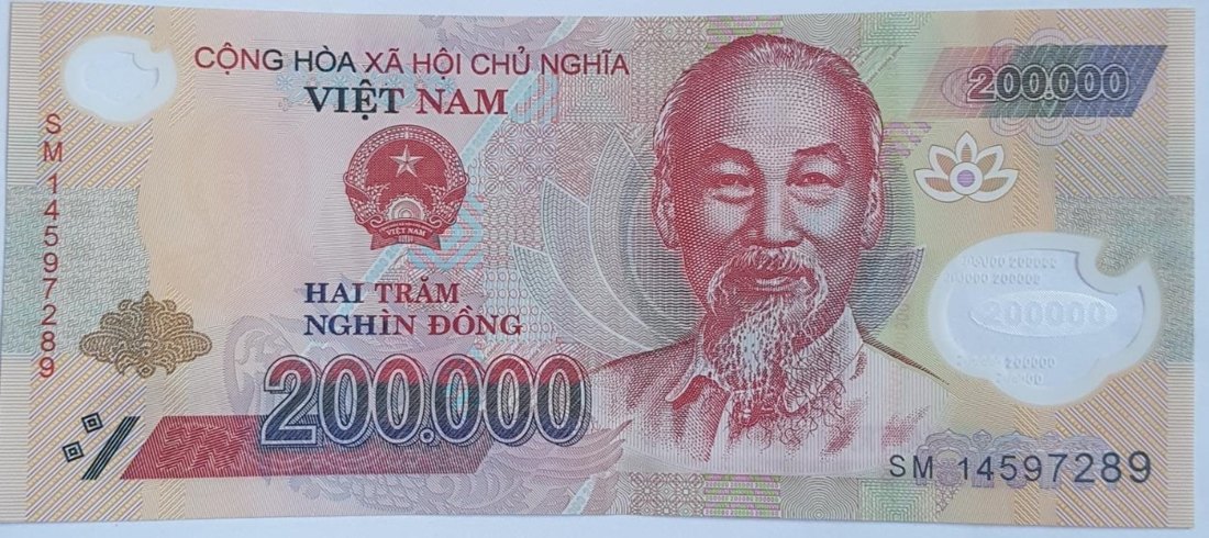 200 VND banknote
